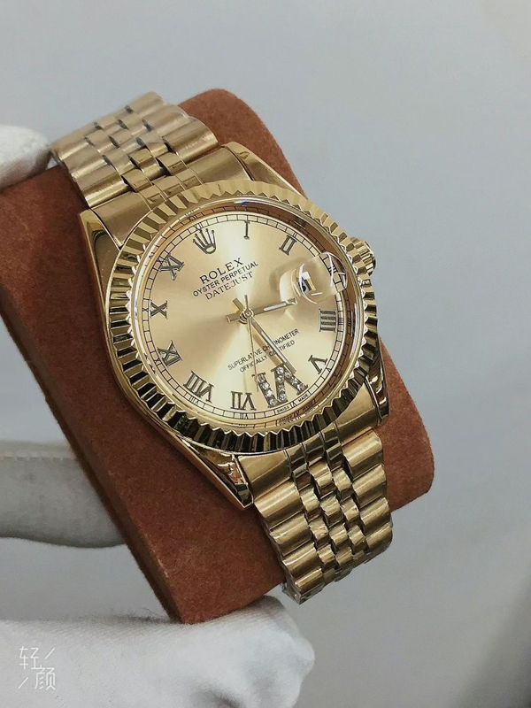 ブランド時計側面デザイン